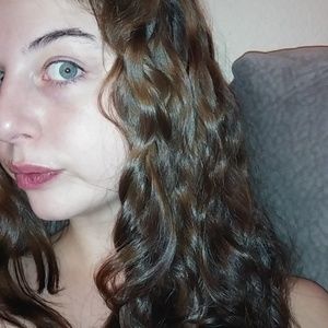 Meet your Posher, Lillian